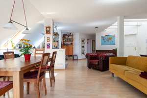 Tolkewitz - helle 3-Zimmer-Dachgeschosswohnung mit Wintergarten/Loggia