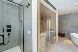 Architektur, Wellness und Energieeffizienz auf vier Ebenen – Die vollständige Adresse der Immobilie erhältst du vom Anbieter., 81249 Lochhausen, München – Vorschaubild 18