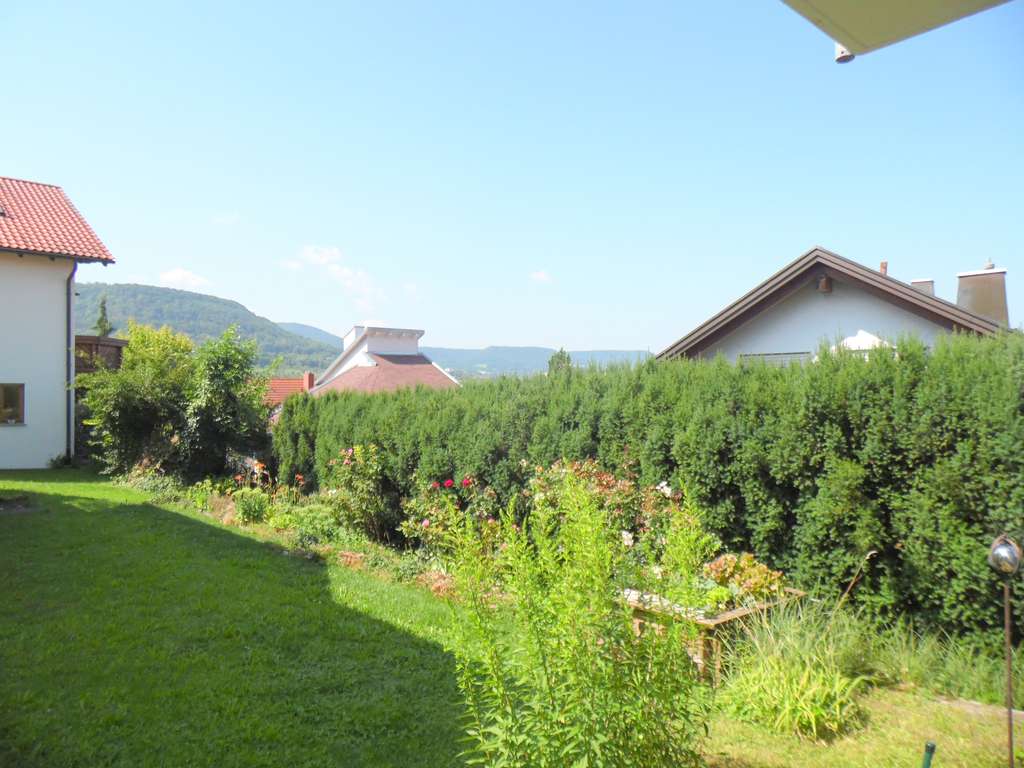 Eine Terrassenwohnung in bevorzugter Wohnlage mit Ausblick erwartet Sie