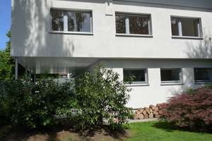 Freiwerdend: Exclusive und helle 5,5 Zi-Maisonette-Wohnung mit Gartenanteil