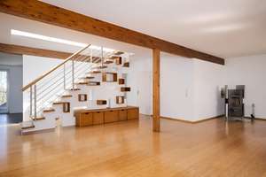 Altbau-Dachgeschosswohnung mit privater Dachterrasse am Adolfplatz — 127m², provisionsfrei – Adolfplatz 14, 24105 Blücherplatz, Kiel – Vorschaubild 9