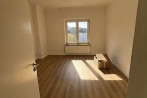 Moderne 2-Zimmer-Wohnung mit neuer Küche & neuem Vinylboden ab dem 01.05.2026 – Robensstraße 40, 52070 Jülicher Straße, Aachen – Vorschaubild 2