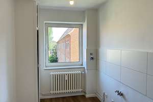 Praktische 2,5 Zimmerwohnung mit Dielenboden – Nachtigalstraße 8, 24149 Neumühlen-Dietrichsdorf, Kiel – Vorschaubild 4
