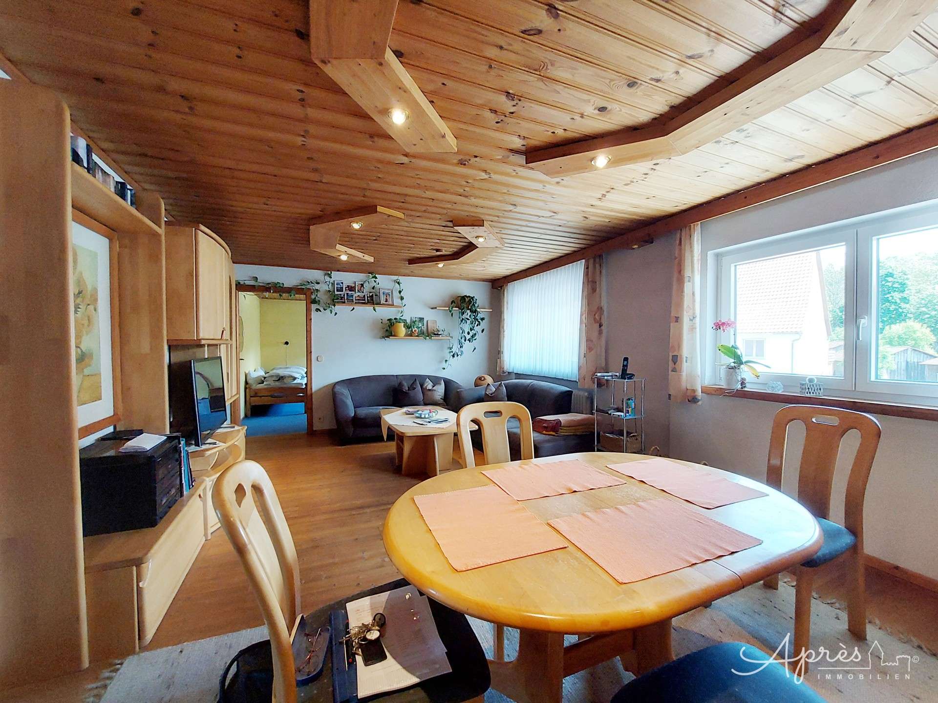 Immobilie in Geisingen - Zweifamilienhaus mit KFZ-Garagen für Gewerbe - Bild 1