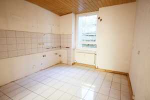 Gemütliche 3-Zimmer-Wohnung in Stadtnähe – Anilinstr. 10, 42115 Wuppertal – Vorschaubild 1