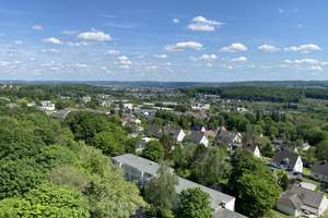 G&K - Panoramablick inklusive – Wohnen über den Dächern Wuppertals