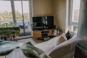 Moderne 1-Zimmer Neubauwohnung (27 m²) mit Balkon & traumhaftem Fernblick – Nachmieter gesucht – Kahlaische Straße 32, 7745 Jena-Süd, Jena – Vorschaubild 7
