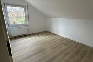 Renovierte Wohnung mit großem hellem Wohnzimmer und neuer Einbauküche – Die vollständige Adresse der Immobilie erhältst du vom Anbieter., 38448 Wendschott, Wolfsburg – Vorschaubild 6