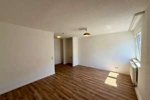 Bezugsfreie 1-Zimmer-Studentenwohnung in zentraler Lage von Freiburg-Oberau – 79102 Oberau, Freiburg im Breisgau – Vorschaubild 7