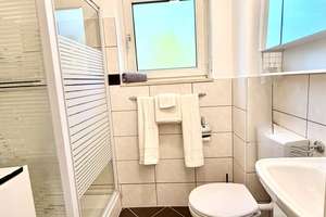 Stylisches und komplett eingerichtetes Apartment in Bogenhausen ab sofort zu vermieten – Die vollständige Adresse der Immobilie erhältst du vom Anbieter., 81677 Parkstadt, München – Vorschaubild 6