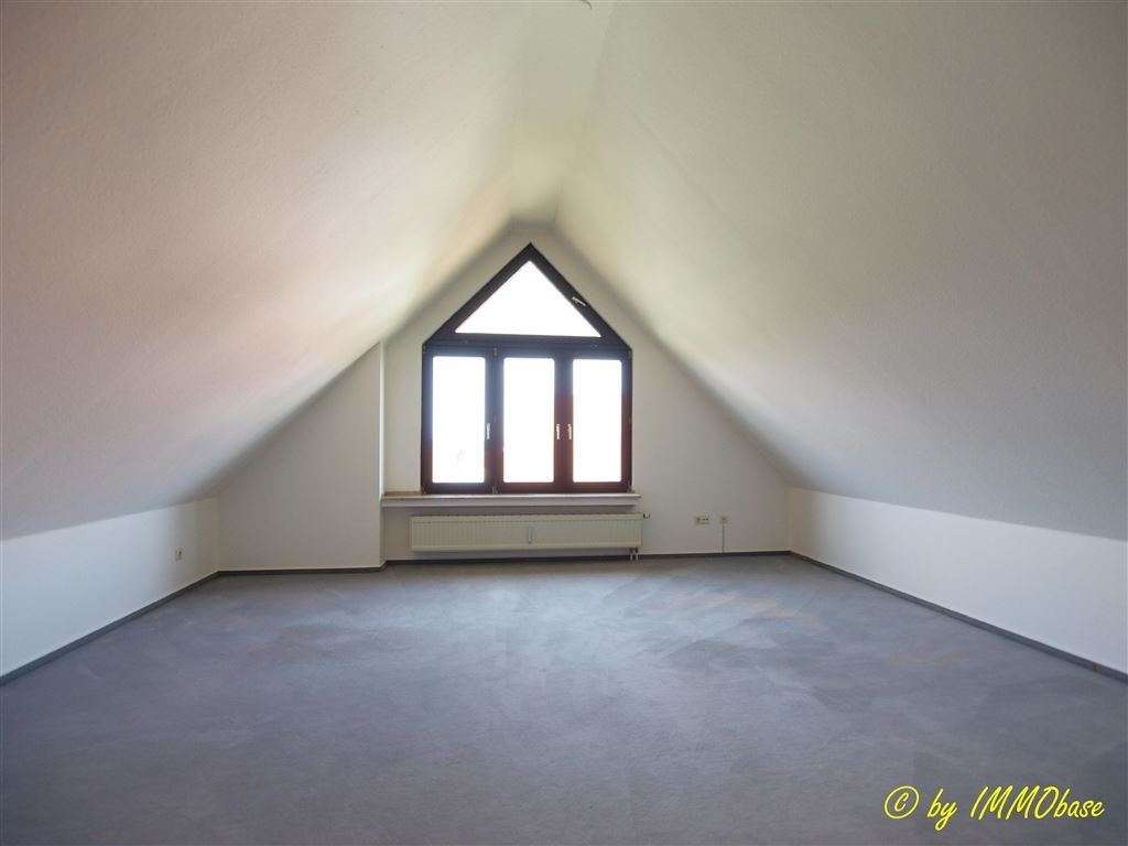 Immobilie in Frankenberg/Sachsen - Maisonette-Wohnung mit Garage in herrlicher Lage zur Kapitalanlage! - Bild 1