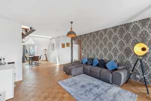 Exklusive 3-Zimmer ( Möbliert / Neben kosten Inklusiv ) Maisonette-Wohnung im 4. OG in Flingern Nord – Dorotheenstraße 38, 40235 Flingern Nord, Düsseldorf – Vorschaubild 2