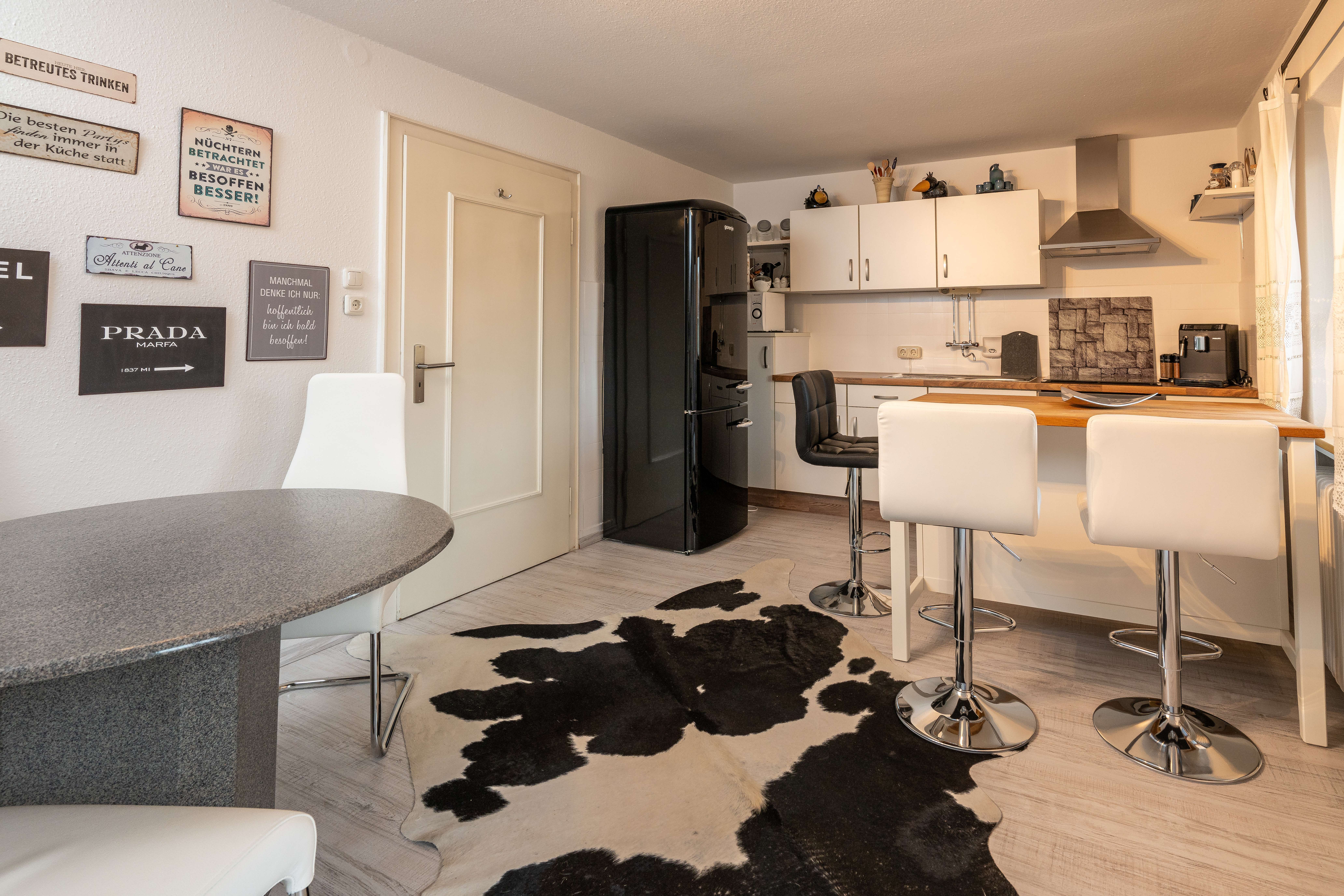 Immobilie in Grabenstätt - Vielseitig nutzbares Haus im Herzen von Grabenstätt - Bild 0