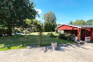 Attraktives Einfamilienhaus mit Garage in begehrter Lage von Barßel-Harkebrügge – Die vollständige Adresse der Immobilie erhältst du vom Anbieter., 26676 Barßel – Vorschaubild 4