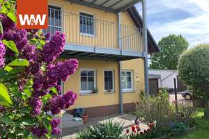 Sehr gepflegtes 3-Familien-Haus in ruhiger Lage von Mittweida mit Balkonen, Garage und Carport – Die vollständige Adresse der Immobilie erhältst du vom Anbieter., 9648 Mittweida – Vorschaubild 3