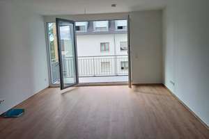 Moderne 2-Zimmerwohnung mit Balkon,  Einbauküche und Tiefgarage in Teningen – Feldbergstraße 1C, 79331 Teningen – Vorschaubild 2