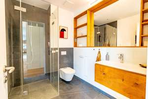Penthouse mit Dachgarten und zwei Terrassen mitten im Boxhagener Kiez, Berlin – Die vollständige Adresse der Immobilie erhältst du vom Anbieter., 10245 Friedrichshain, Berlin – Vorschaubild 31