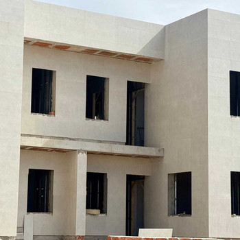 Reihenhaus zum Verkauf in Sevilla La Nueva, 3 Schlafzimmer.