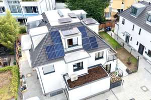 Neubau: traumhafte DHH mit hochwertiger Ausstattung, voll möbliert, mit Balkon und Garten zur Miete – Ernst-Platz-Straße 2H, 80992 Moosach-Bahnhof, München – Vorschaubild 4