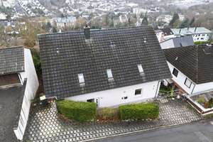 NEU: 317qm großes Zweifamilienhaus mit perfektem Blick über Werdohl von Balkon und Wintergarten!!! – Die vollständige Adresse der Immobilie erhältst du vom Anbieter., 58791 Werdohl – Vorschaubild 4