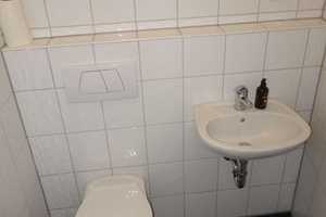 Großzügige Doppelhaushälfte mit Garage und Stellplatz in Herzogenaurach-Nähe Dohnwald – Erlangen-Höchstadt (Kreis) – Vorschaubild 5