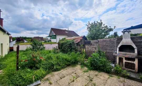 Charmantes Häuschen mit Garten in Essingen