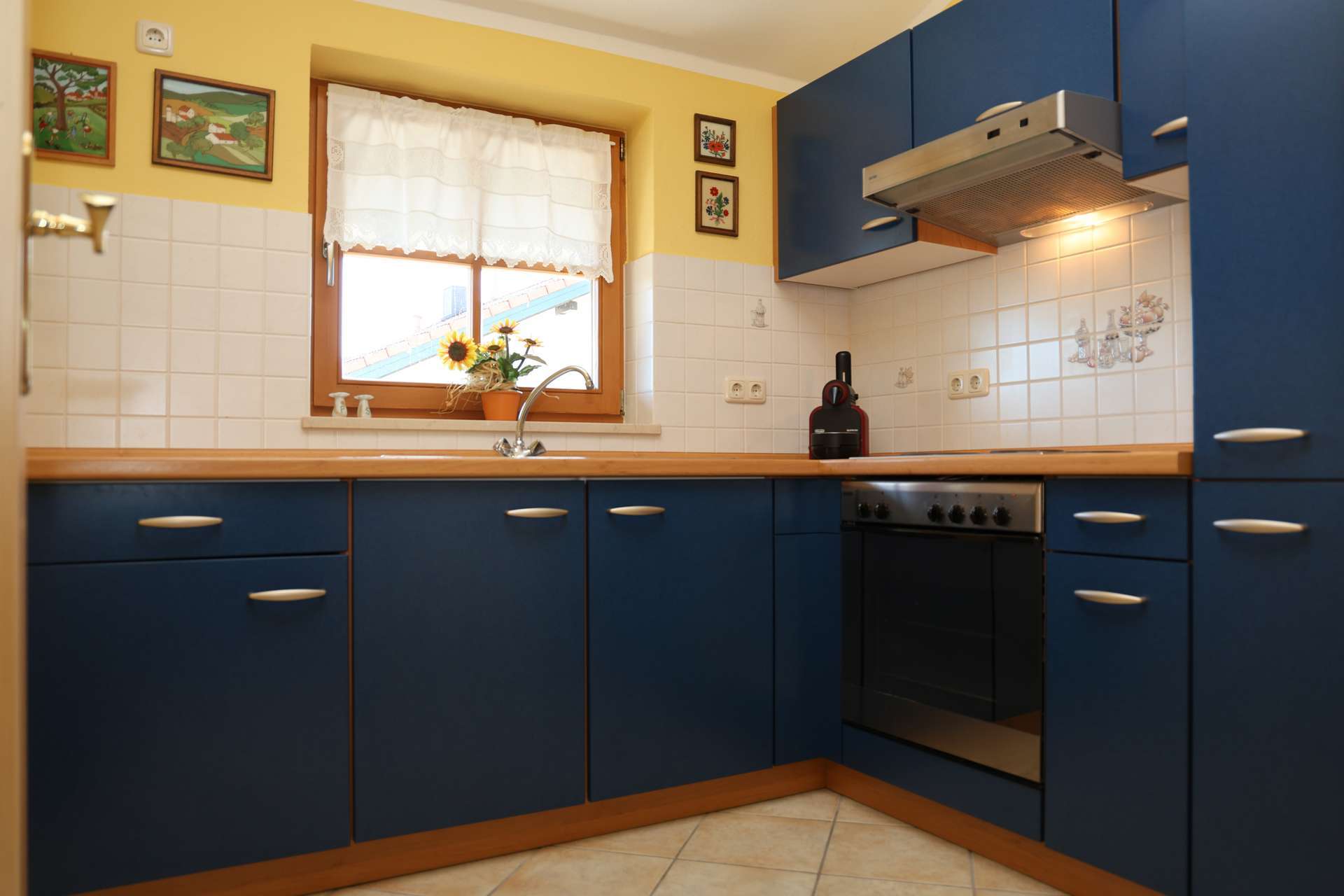 Immobilie in Seeon-Seebruck - Chiemsee- & Bergblick | Gemütliche 3-Zimmer-DG-Wohnung - Bild 2