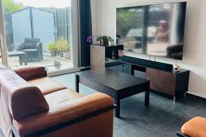 Singles und Paare aufgepasst: kernsan. 2Zi. EG Wohn. mit hochwertiger EBK,teilmöbliert zu vermieten 