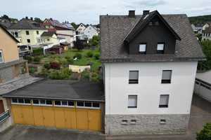 2-Familienhaus (eine Whg. vermietet) mit Werkstatt und 8 Garagen auf Traumgrundstück – Limburg-Weilburg (Kreis) – Vorschaubild 5