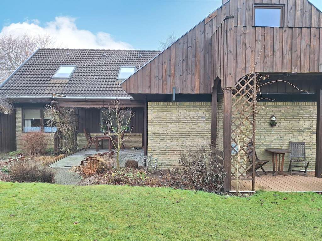 Immobilie in Süderbrarup - Gepflegtes Hosby Einfamilienhaus mit Einliegerwohnung in schöner Lage von Süderbrarup - Bild 2