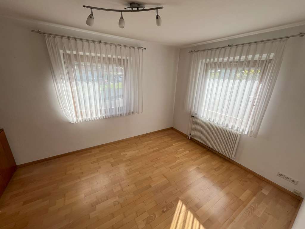 Immobilie in Haigerloch - Wohnhaus mit viel Potenzial in sonniger Wohnlage in Haigerloch - Bild 3