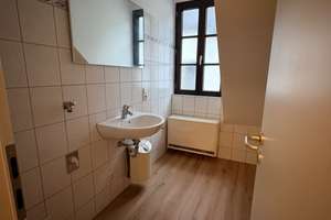 Helle 2-Zimmer Dachgeschosswohnung in Wiesbaden-Mitte – Hellmundstraße 53, 65183 Westend / Bleichstraße, Wiesbaden – Vorschaubild 5