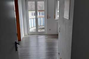 Stilvolle 1-Zimmer-Wohnung mit Balkon und Einbauküche in Fellbach – Rems-Murr-Kreis – Vorschaubild 1