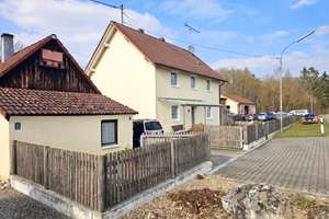 Wohnen & Arbeiten – Einzigartiges Anwesen mit Wohnhaus & Grundstück mit Werkstatt in Münchsmünster – Die vollständige Adresse der Immobilie erhältst du vom Anbieter., 85126 Münchsmünster – Vorschaubild 2