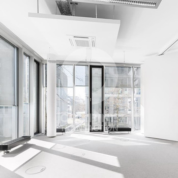 stilvolle Büros in Unterföhring. combine Transaction