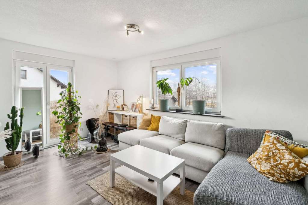 Immobilie in Maselheim - Zweifamilienhaus mit außergewöhnlichem Potenzial auf großem Grundstück in idyllischer Lage - Bild 4