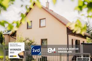Attraktives Einfamilienhaus mit großem Garten, Balkon und flexibler Raumaufteilung