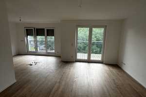 Geschmackvolle 3-Zimmer-Wohnung mit Balkon in Köln Ostheim – Köln – Vorschaubild 1
