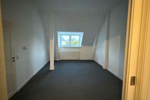 Charmante 3-Zimmer Dachgeschosswohnung in Hamburg-Altona-Nord – Alsenplatz 3, 22769 Altona-Nord, Hamburg – Vorschaubild 5