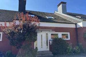 Charmantes Reihenmittelhaus in MS-Gievenbeck mit 5 Zimmern, Südgarten, Vollkeller & Garage! – Die vollständige Adresse der Immobilie erhältst du vom Anbieter., 48161 Gievenbeck, Münster – Vorschaubild 2