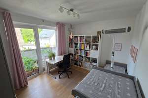 Großzügige 3-Zimmer Wohnung mit großer Loggia und TG-Stellplatz, von privat – Die vollständige Adresse der Immobilie erhältst du vom Anbieter., 40627 Unterbach, Düsseldorf – Vorschaubild 9
