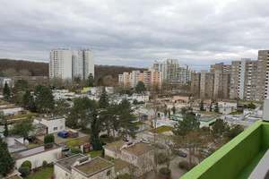 Modernisierte 3-Zimmer ETW 9. OG Balkon abgeschlossener Tiefgaragenstellplatz Darmstadt-Kranichstein – 64289 Kranichstein, Darmstadt – Vorschaubild 2