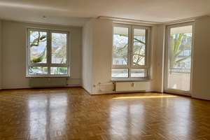 Großzügige 4-Zimmer-Wohnung in Lörick, Düsseldorf