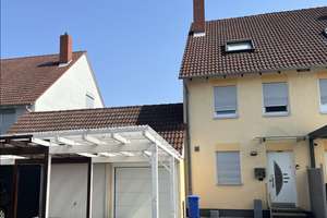 Kein Sanierungsstau. Einziehen und wohlfühlen. Schickes Reihenendhaus mit ordentlich Platz