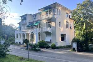 Historische Villa in Badenweiler: 11 Luxuriöse Apartments mit Charme und Vielseitigkeit – Breisgau-Hochschwarzwald (Kreis) – Vorschaubild 1