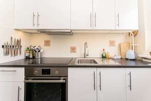 Helle 2-Zimmerwohnung mit Süd-Balkon – Gasteiner Straße 7 7, 10717 Wilmersdorf, Berlin – Vorschaubild 11