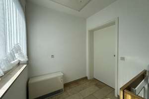 Großzügige und helle 3-Zimmer-Wohnung 
mit Sonnenbalkon in Köln-Eil – Die vollständige Adresse der Immobilie erhältst du vom Anbieter., 51145 Eil, Köln – Vorschaubild 5