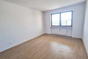 Neu renovierte 2-Zimmer-Wohnung mit Südbalkon – Zeilenstr. 19, 92245 Kümmersbruck – Vorschaubild 2