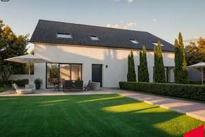 Wohnen im Grünen: 5-Zimmer Doppelhaushälfte am Waldrand von Fechenheim