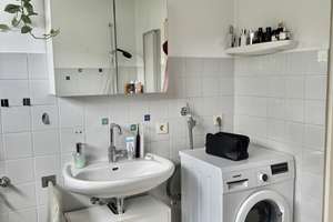 Charmante 2-ZKB im begehrten Westen! – Balkon zum ruhigen Innenhof – Giselastraße 13, 93049 Westenviertel, Regensburg – Vorschaubild 4